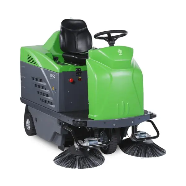 IPC 1250 Ride on Sweeper