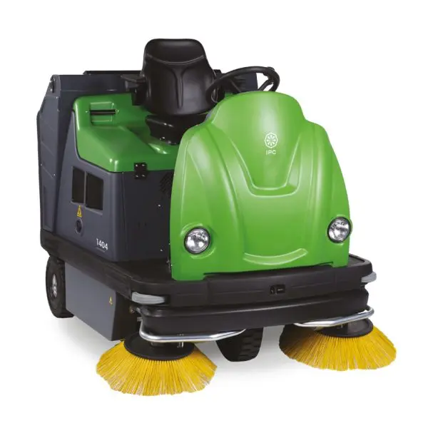 IPC 1404 Ride on Sweeper