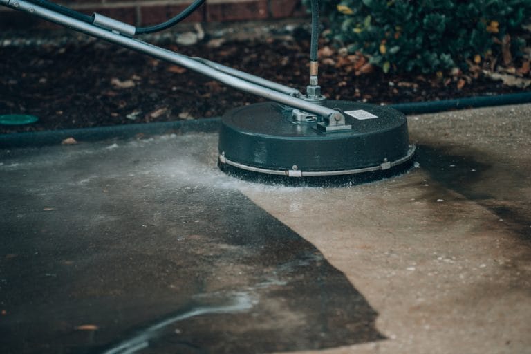 Selecting the Best Industrial Pressure Washer for Your Business: A Comprehensive Guide